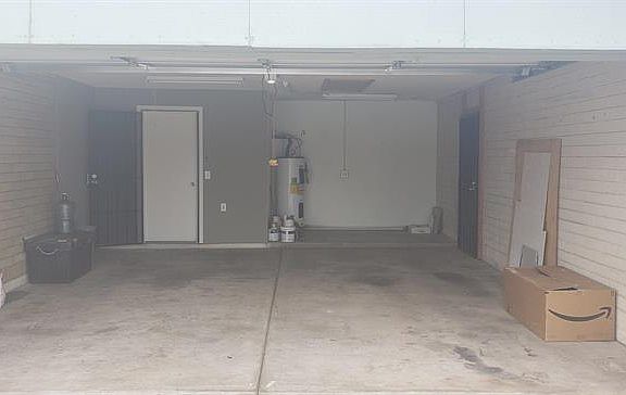 3rd image of 5030 W Larkspur Dr