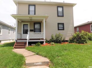 722 24th St, East Moline, IL 61244