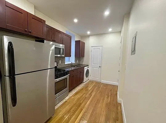 Rented by EXR | media 16