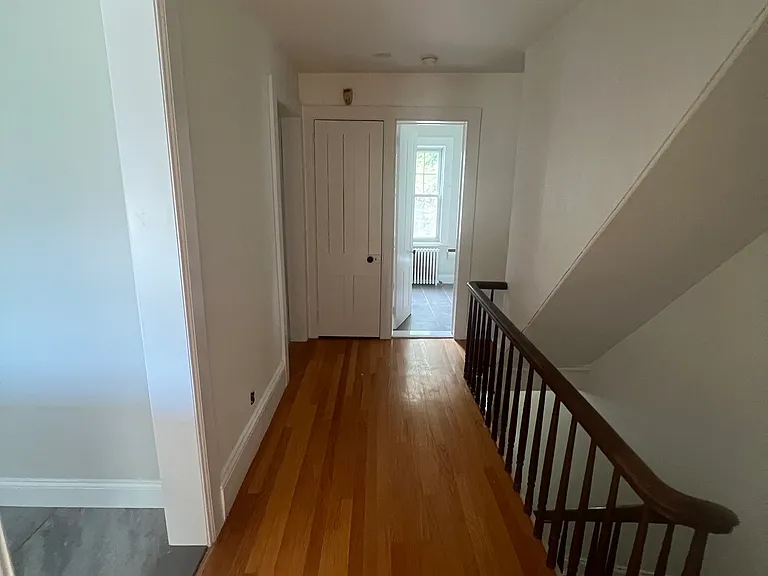 32 Maple St #2 — Photo 3