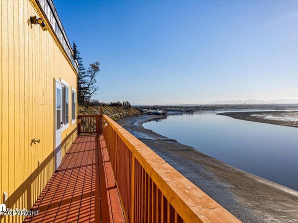 513 Peninsula Ave, Kenai, AK 99611
