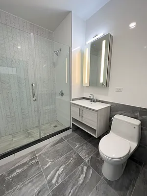 Rented by R New York | media 22