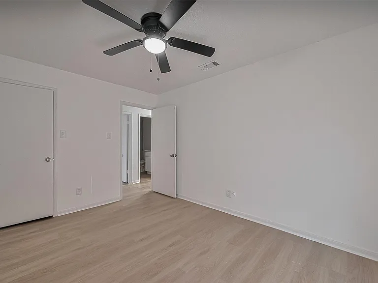 6219 Canada Dr — Photo 20