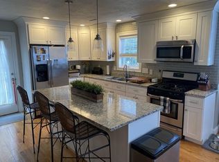 160 Coburn Ave, Worcester, MA 01604