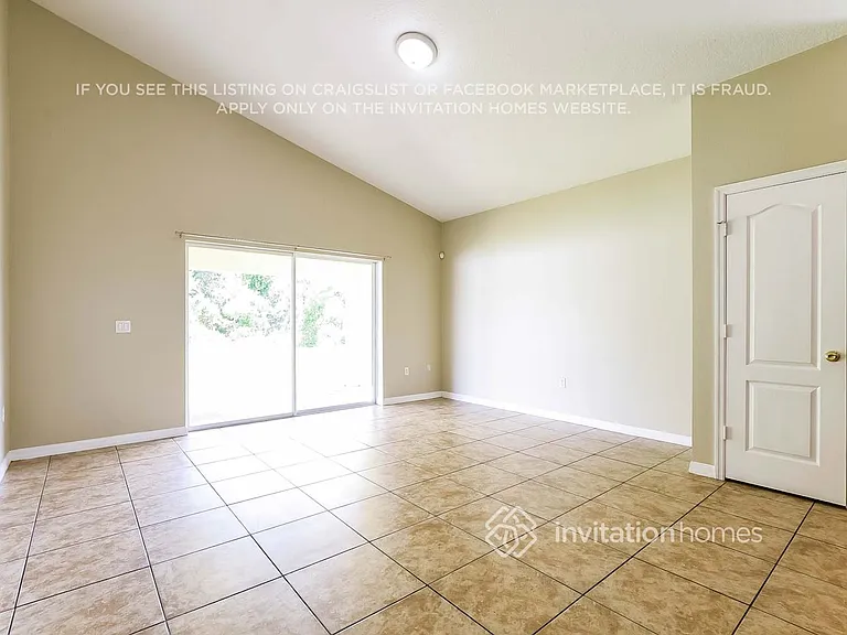 3144 Dasha Palm Dr — Photo 7