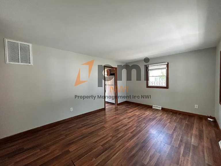 3 Walnut Pkwy — Photo 2