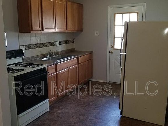 5th image of 4050 Esseldale Dr