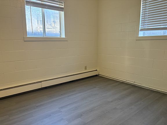 4th image of 1231 Pleasant Acres Dr #4