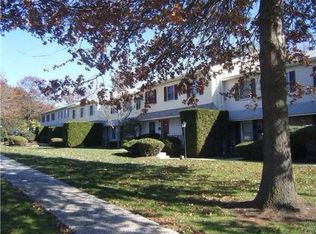 2410 Whitpain Hls, Blue Bell, PA