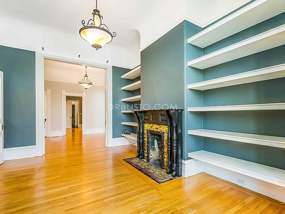 4th image of 3885 18th St
