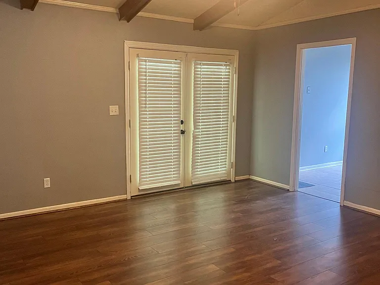 532 Georgia Dr — Photo 9