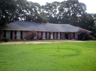 1018 Northwest Ave, McComb, MS 39648