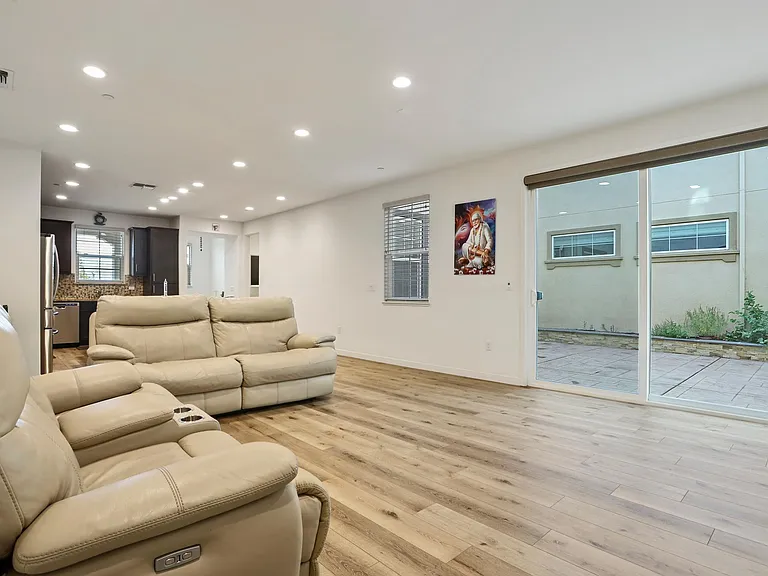 125 E Ramsey Dr — Photo 7