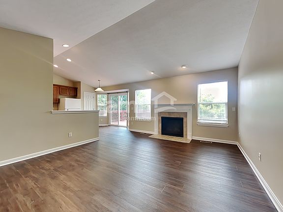 4th image of 5624 Longbow Dr