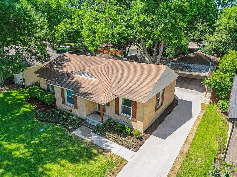 563 Hambrick Rd — Photo 36