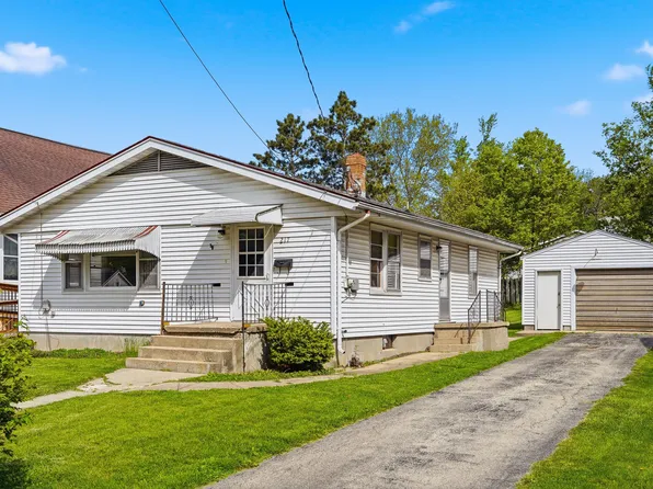 217 W Morgan St, Dixon, IL 61021