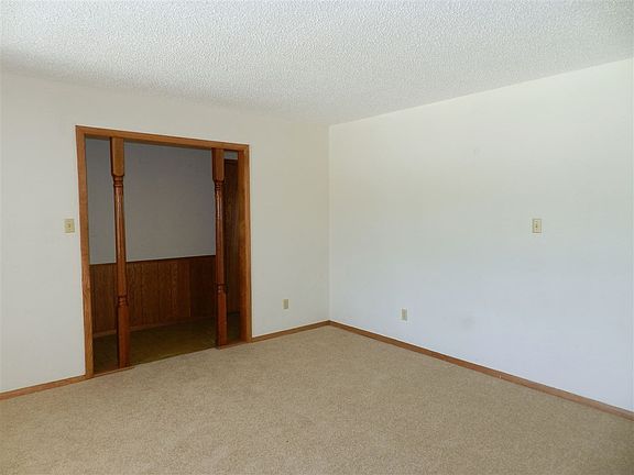 5th image of 6102 NW Cheyenne Ave