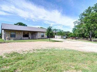 111 Cross Timbers Dr, Gatesville, TX 76528
