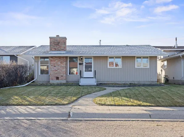 11507 152b Ave NW, Edmonton, AB T5X 1E9