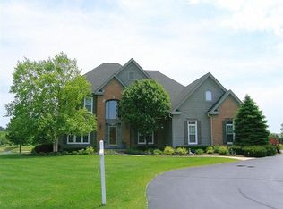 7N539 Wagontire Rd, St Charles, IL 60175