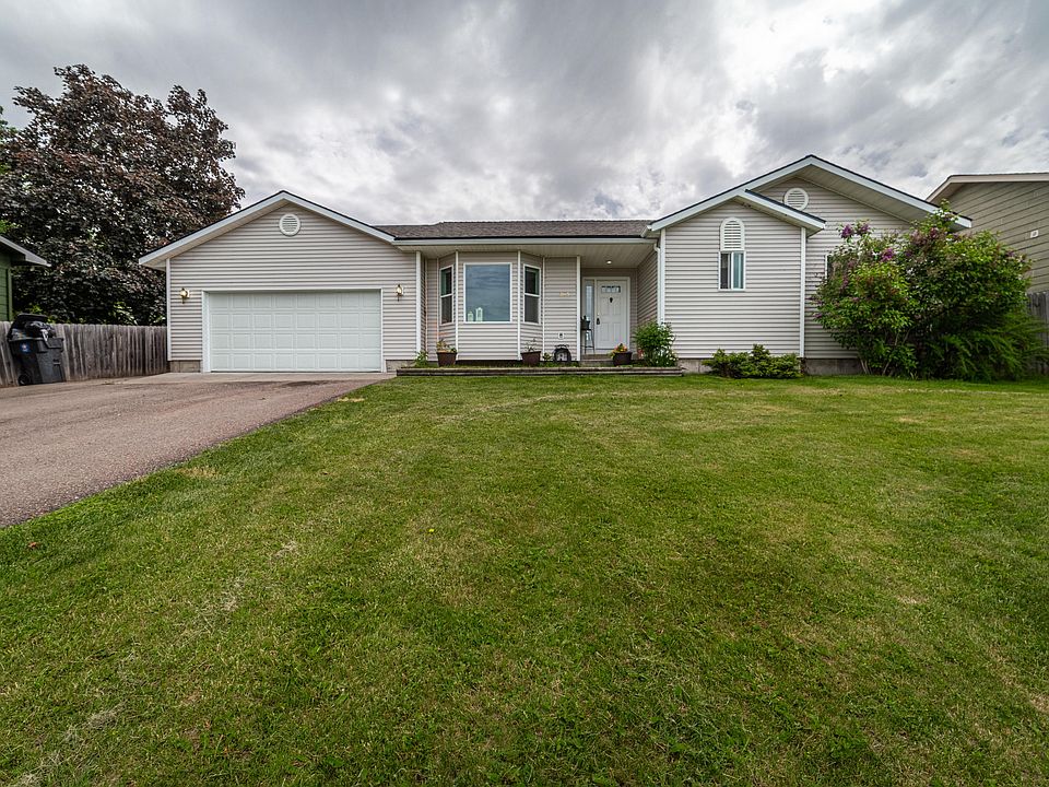 1st image of 305 20th Ave W