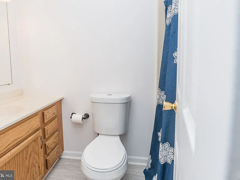 28 Roger Ct — Photo 10