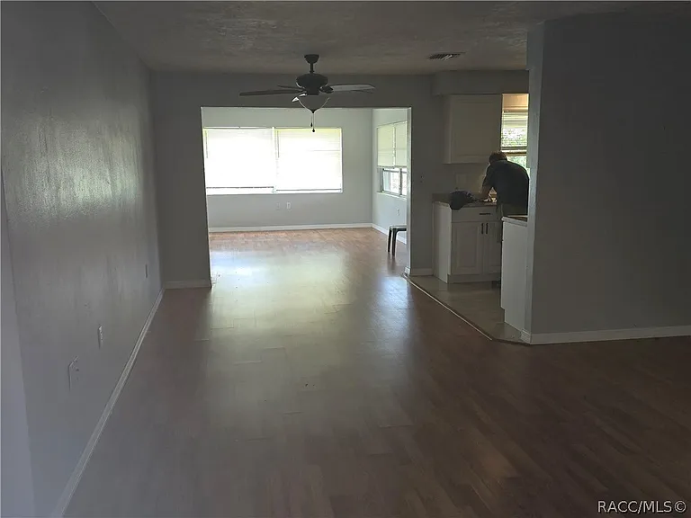 98 S Adams St — Photo 3