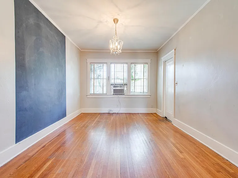 226 Leonard Ave #A — Photo 16