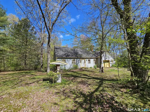 98 Hogs Back Road, Oxford, CT 06478