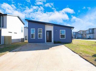 821 Boardwalk Ave, Centerton, AR 72719