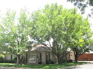 19 Westridge Sq, Plainview, TX 79072