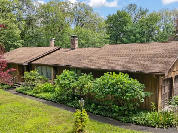 394 Snydertown Road, Craryville, NY 12521