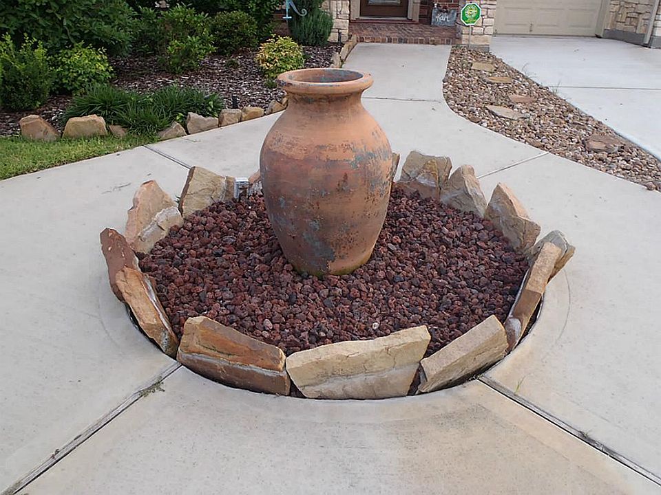 2nd image of 406 Oak Stream Dr
