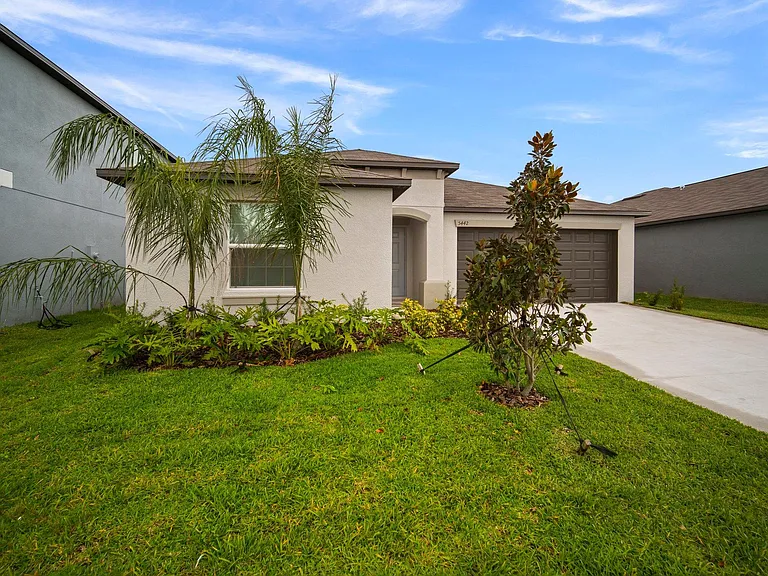 5442 Blue Azure Dr — Photo 4