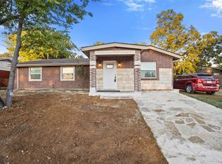 4800 Marshall St, Forest Hill, TX 76119