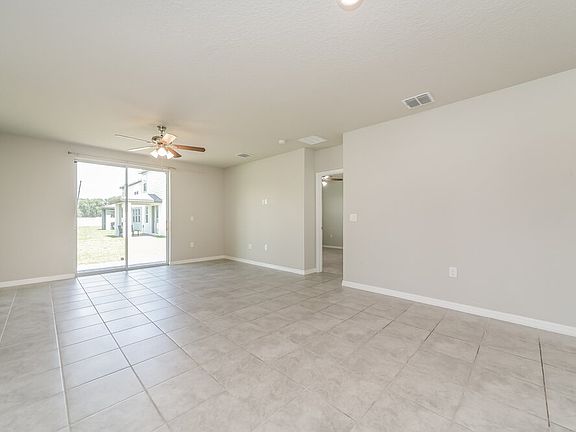 4th image of 5247 Meredrew Ln