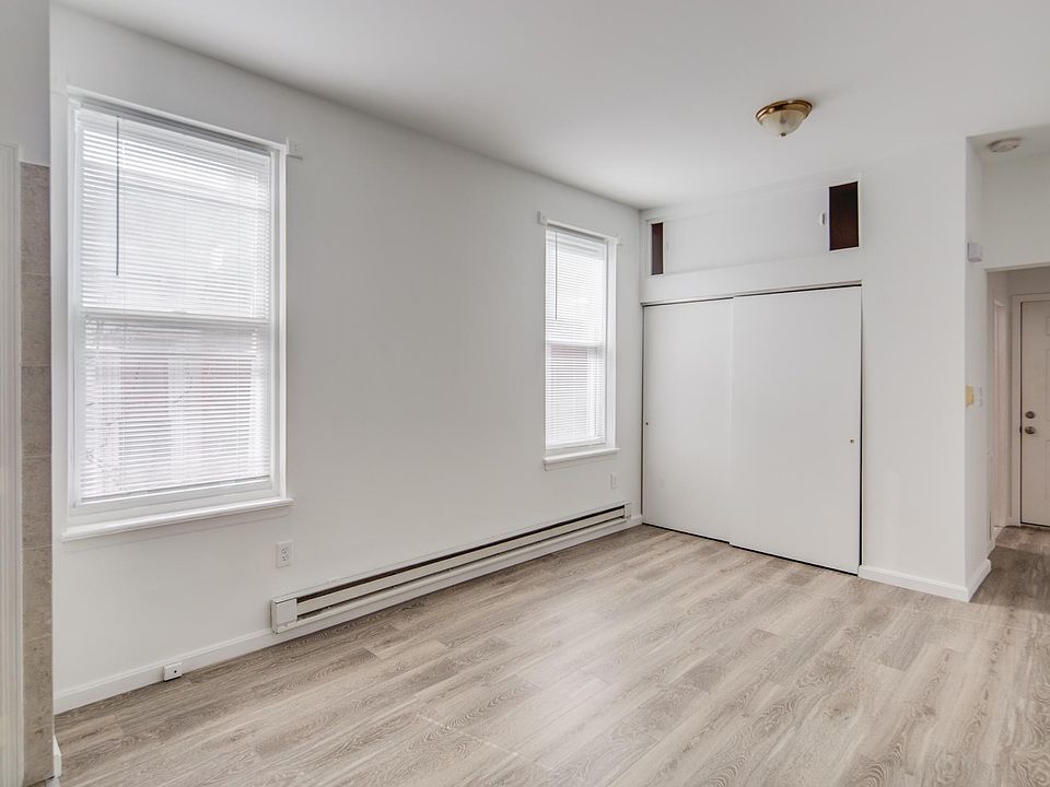 2nd image of 2207 N Howard St APT 2R