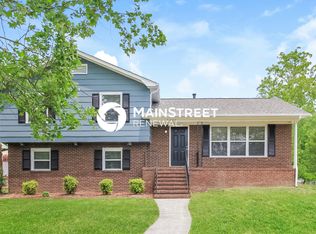 3200 Flanders Ct, High Point, NC 27265