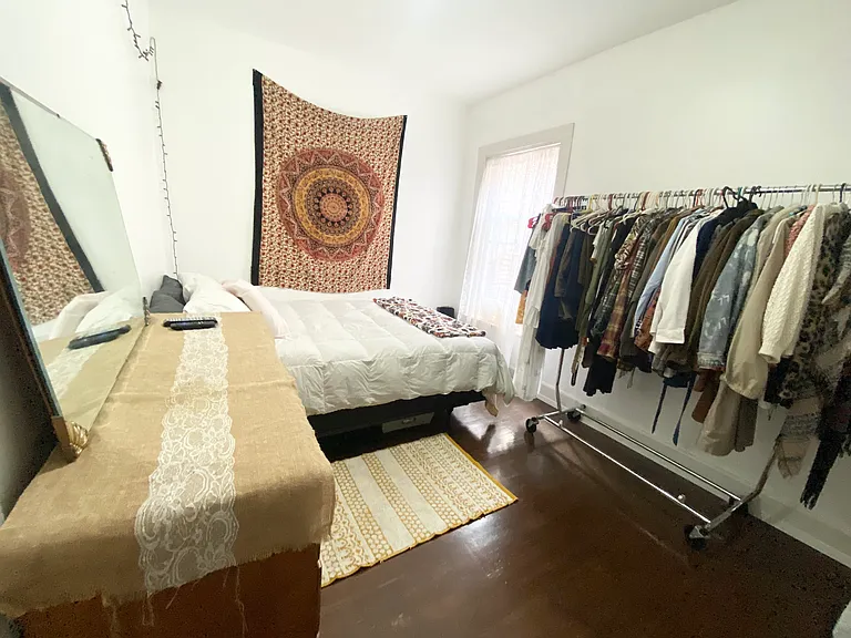 820 Elmwood Ave #4A — Photo 4