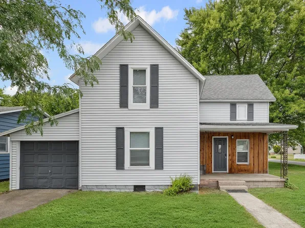 203 S Monon Ave, Francesville, IN 47946