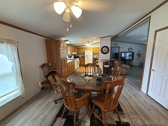 5th image of 7497 Cardinal Rd