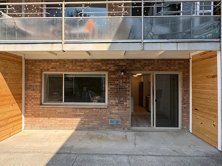 2345 Minor Ave E #3 — Photo 18