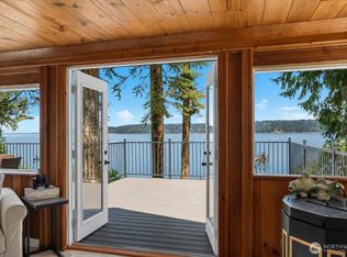 3365 Shoreline Drive, Camano Island, WA 98282