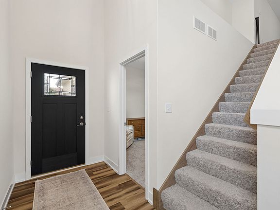 4th image of 513 Sudbury Cir
