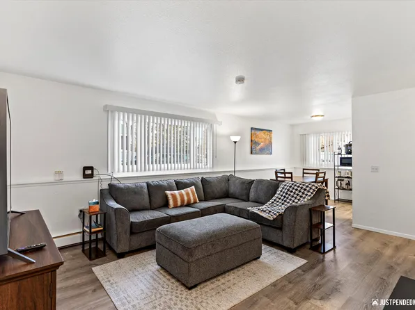 2031 Farmer Pl #4, Anchorage, AK 99508