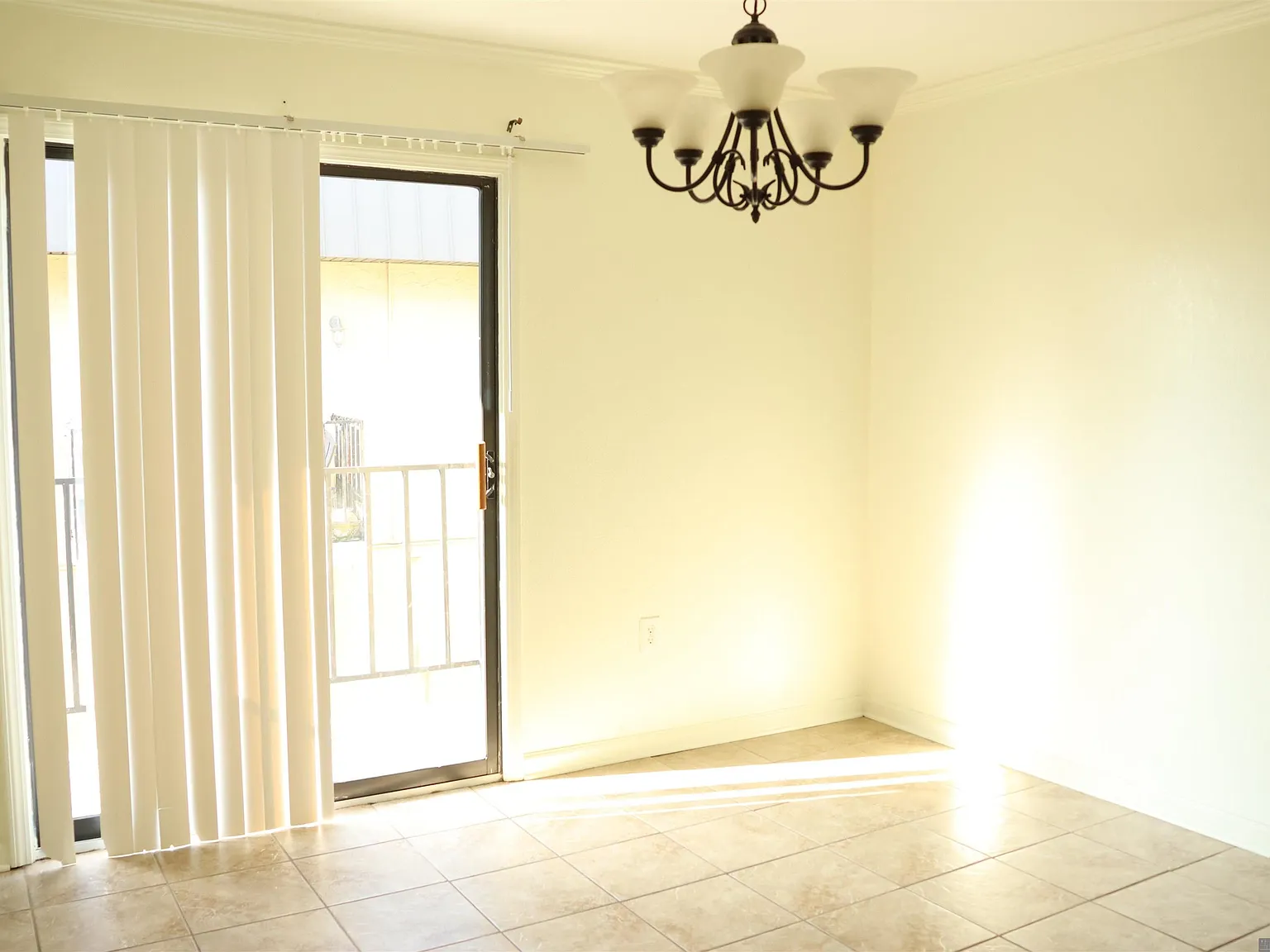 2 bed, 1136 sqft, $1,100 — Photo 3