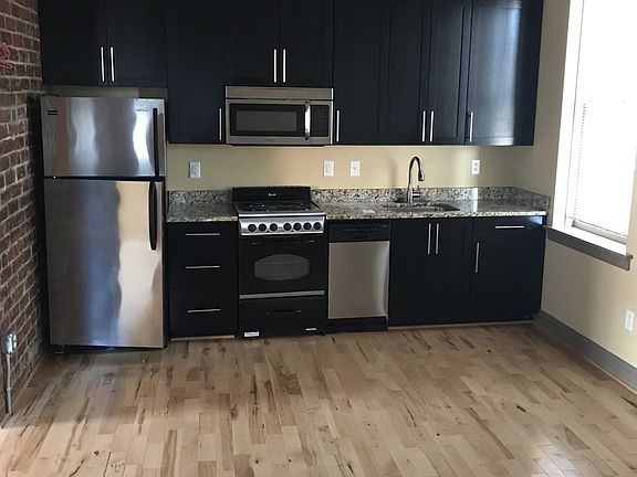 2nd image of 321 W Franklin St #16