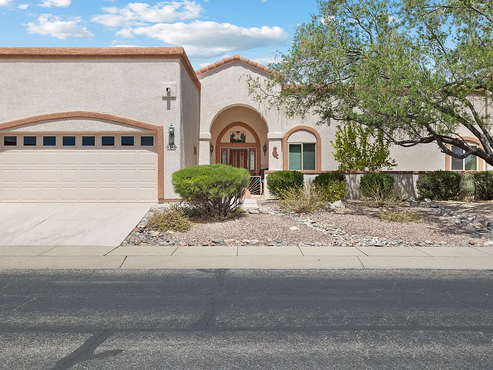 1348 W Cactus Moon Pl
