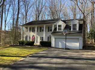 14476 Alps Dr, Woodbridge, VA 22193