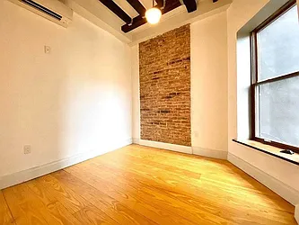 Rented by Artur Gutman, LREB